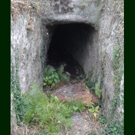 Outra entrada á Mina ou Cova da Moura